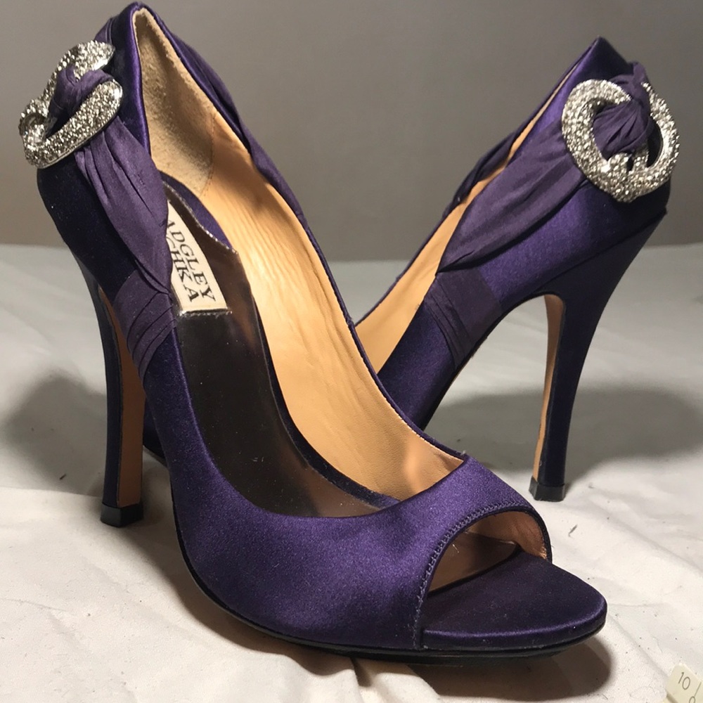 New Badgley Mischka satin heels